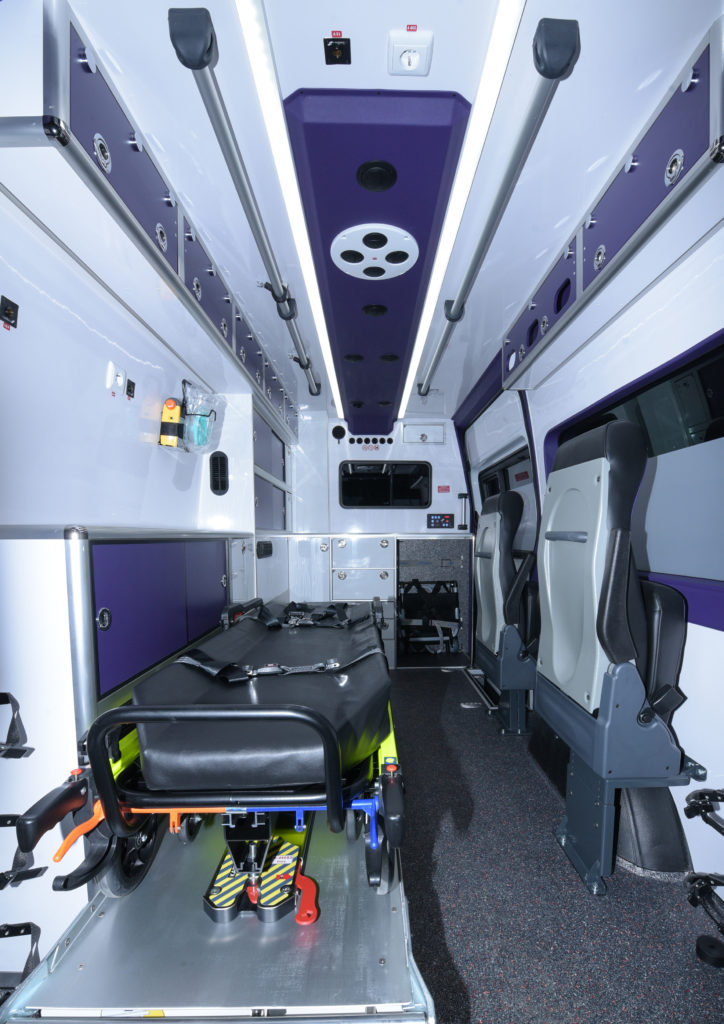 Mercedes Sprinter---intérieur-1