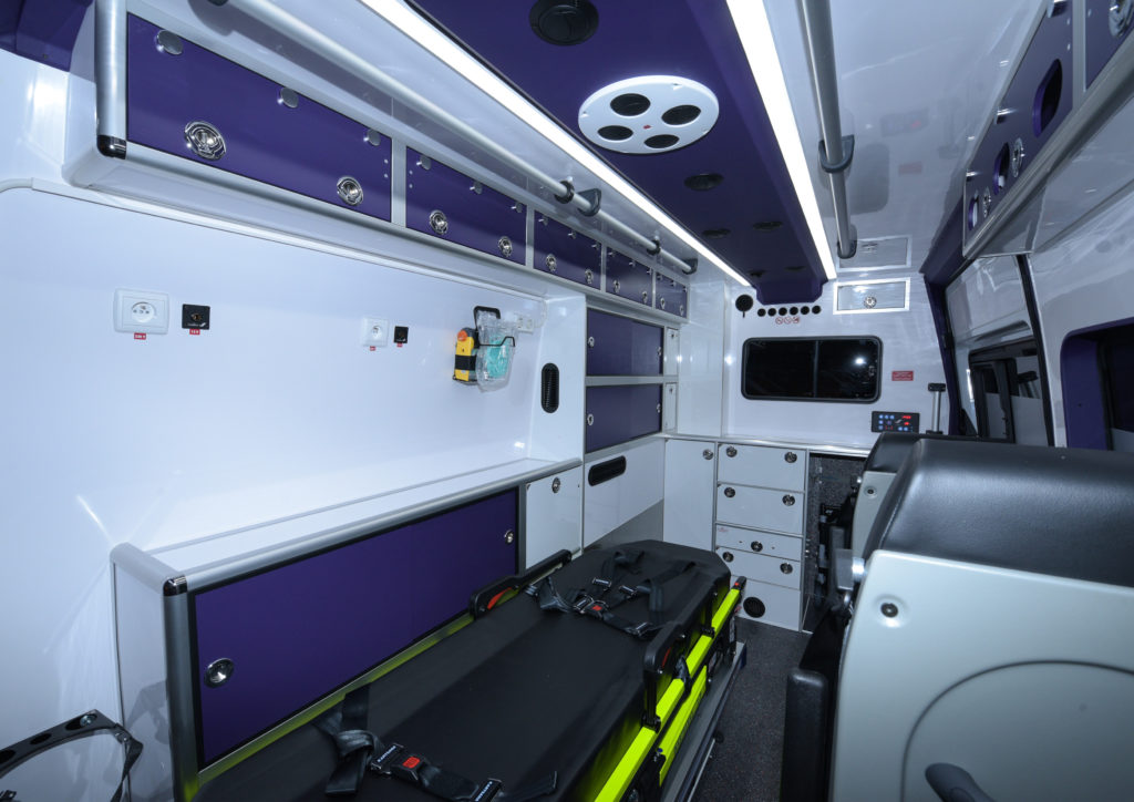 Mercedes  Sprinter---intérieur-5